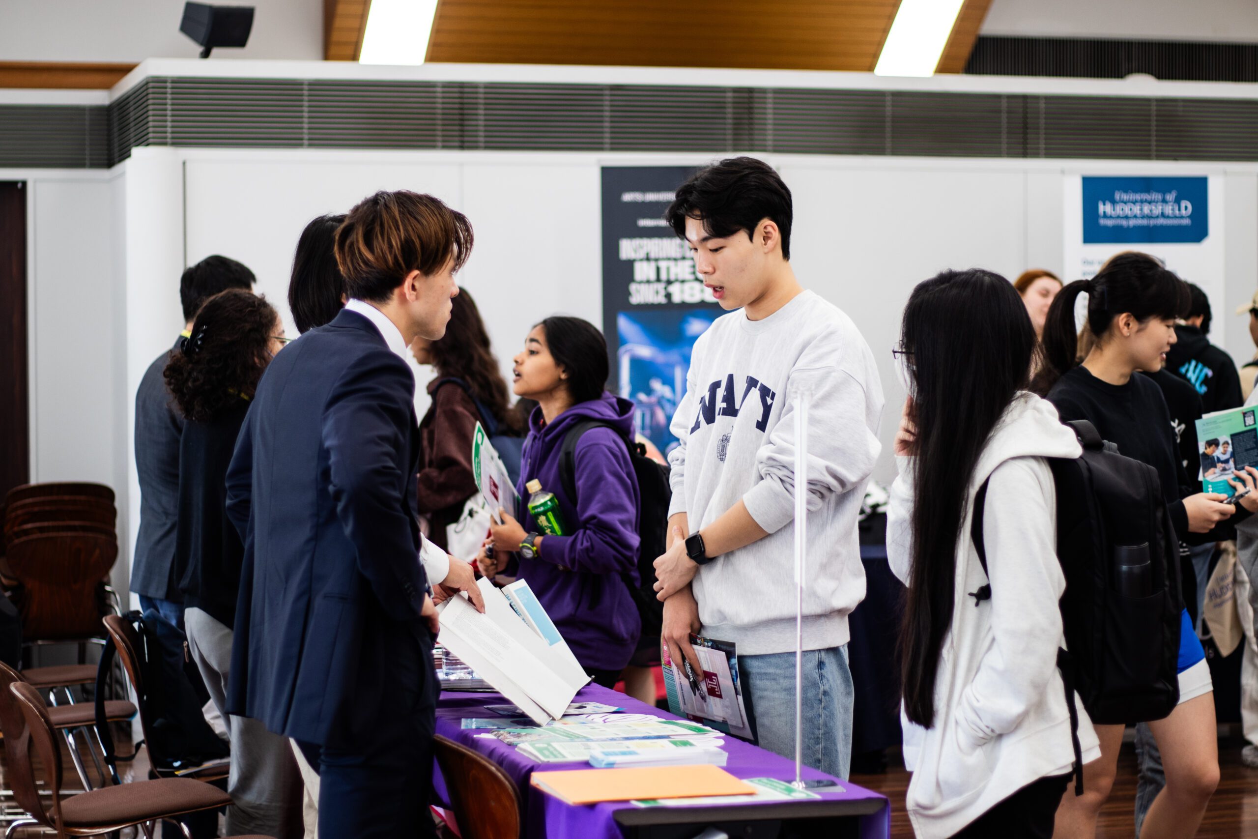 DP students at a college/university fair