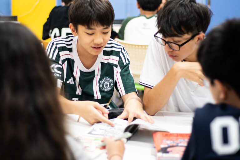 MYP students exploring different types of books