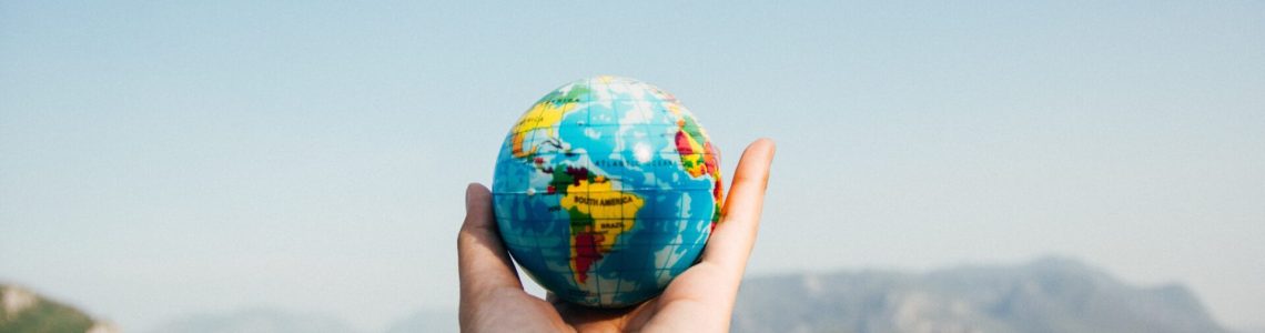 pexels-porapak-apichodilok-346885 international mindedness