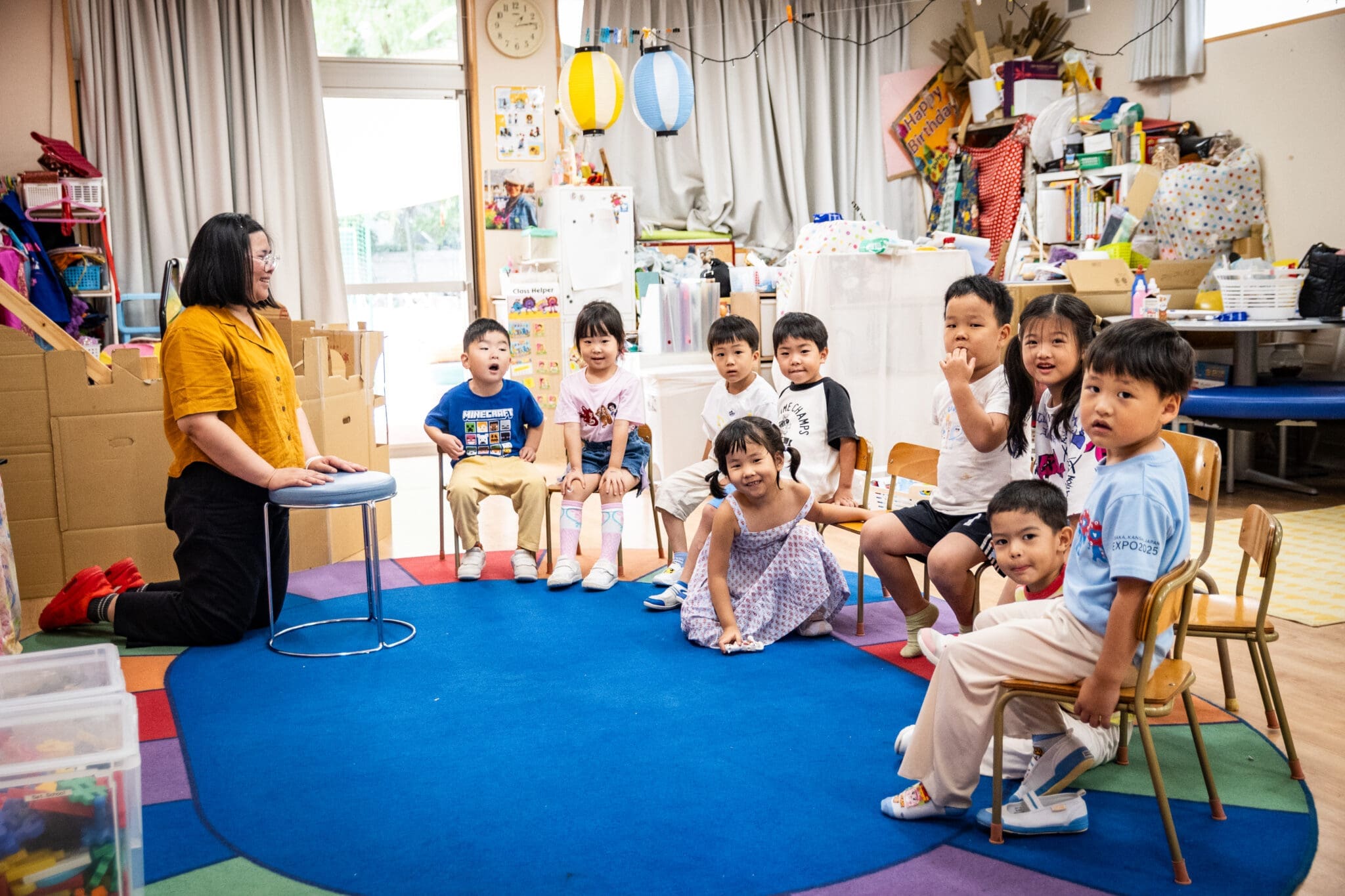Saturday-students-learning-classroom-Osaka